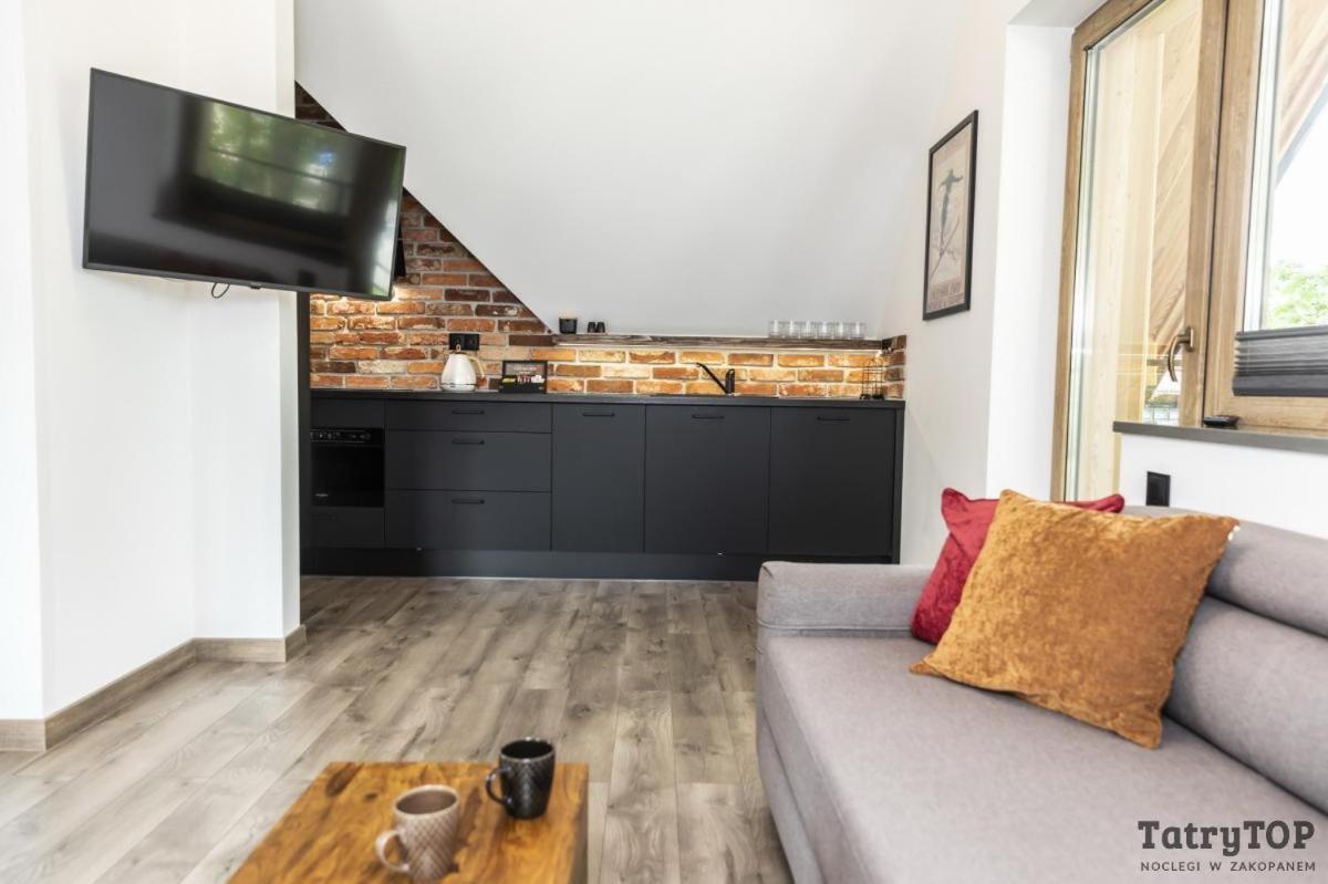 Tatrytop Grey House *